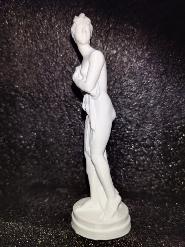 creopop dot co dot uk lady statue in white image