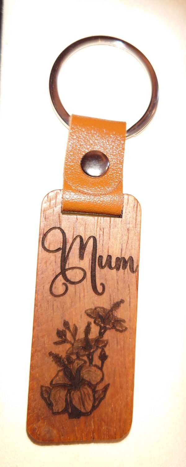 creopop.co.uk customised laser engrave wooden key chain image