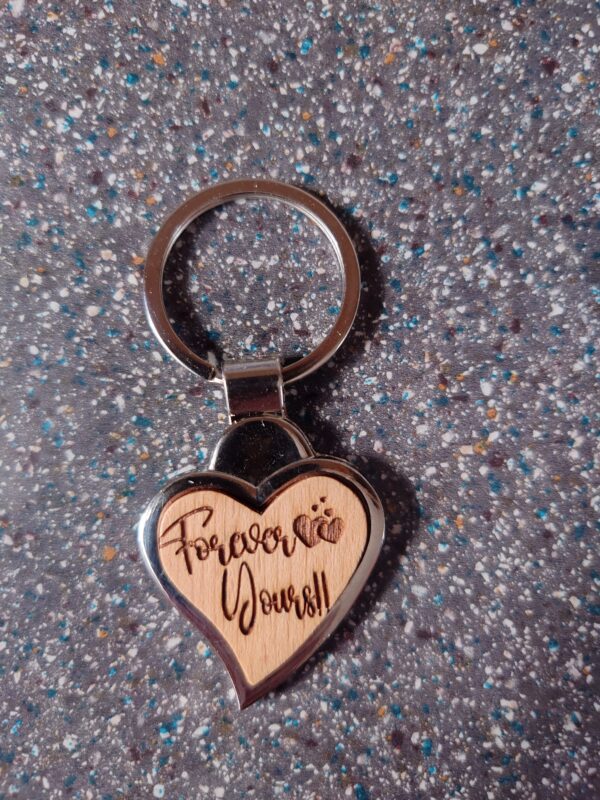 www.creopop.co.uk Heart shaped beechwood customised keychain