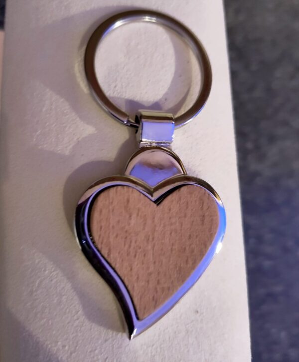 creopop.co.uk beech heart keychain image