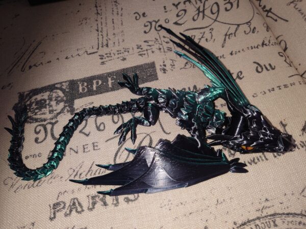 www.creopop.co.uk green and black articulated 3d printed dragon image